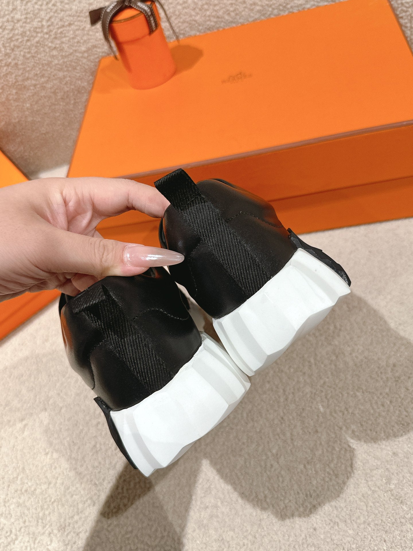 HERMES - Bouncing sneakers