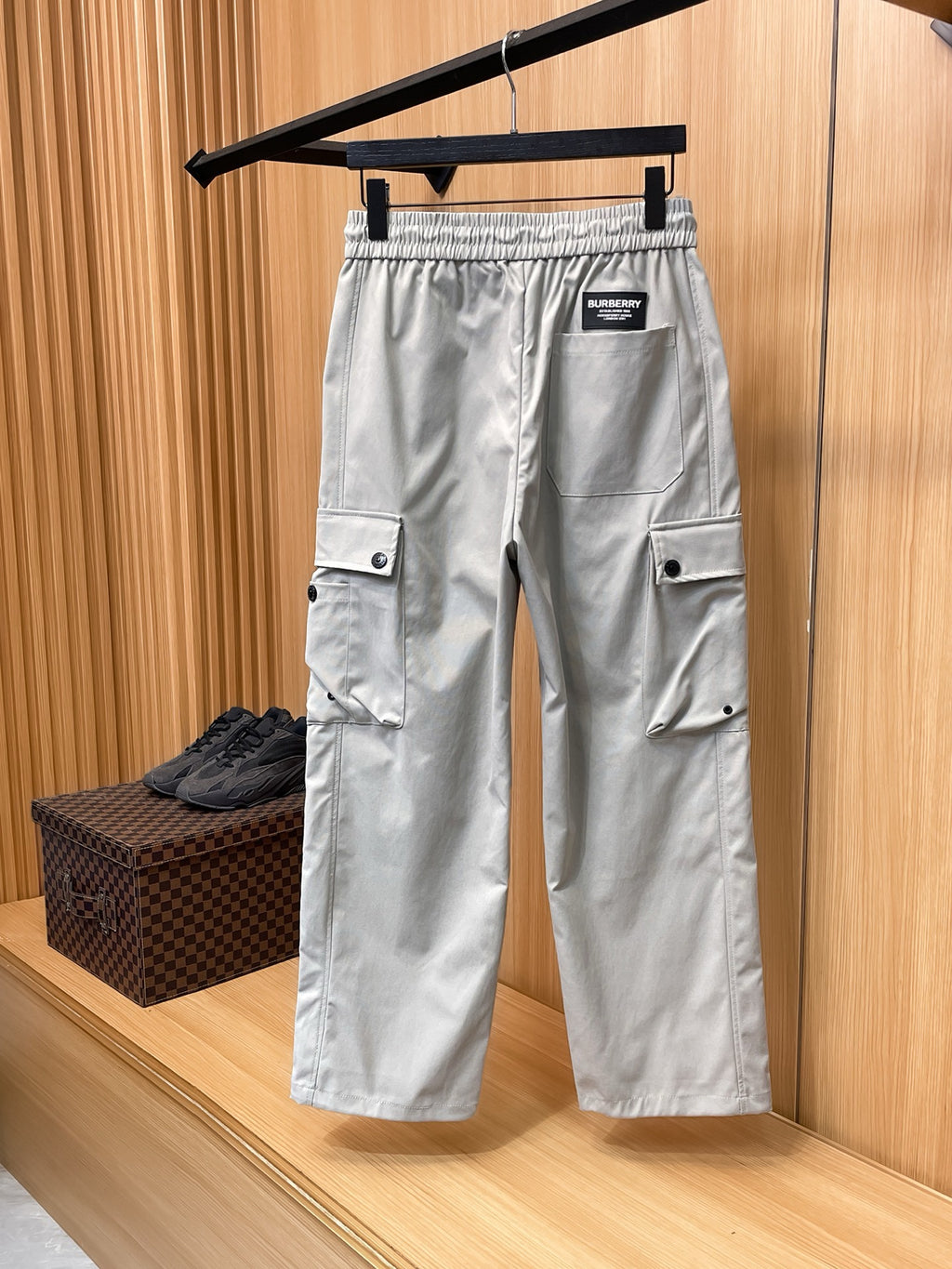BURBERRY - Cargo Trousers