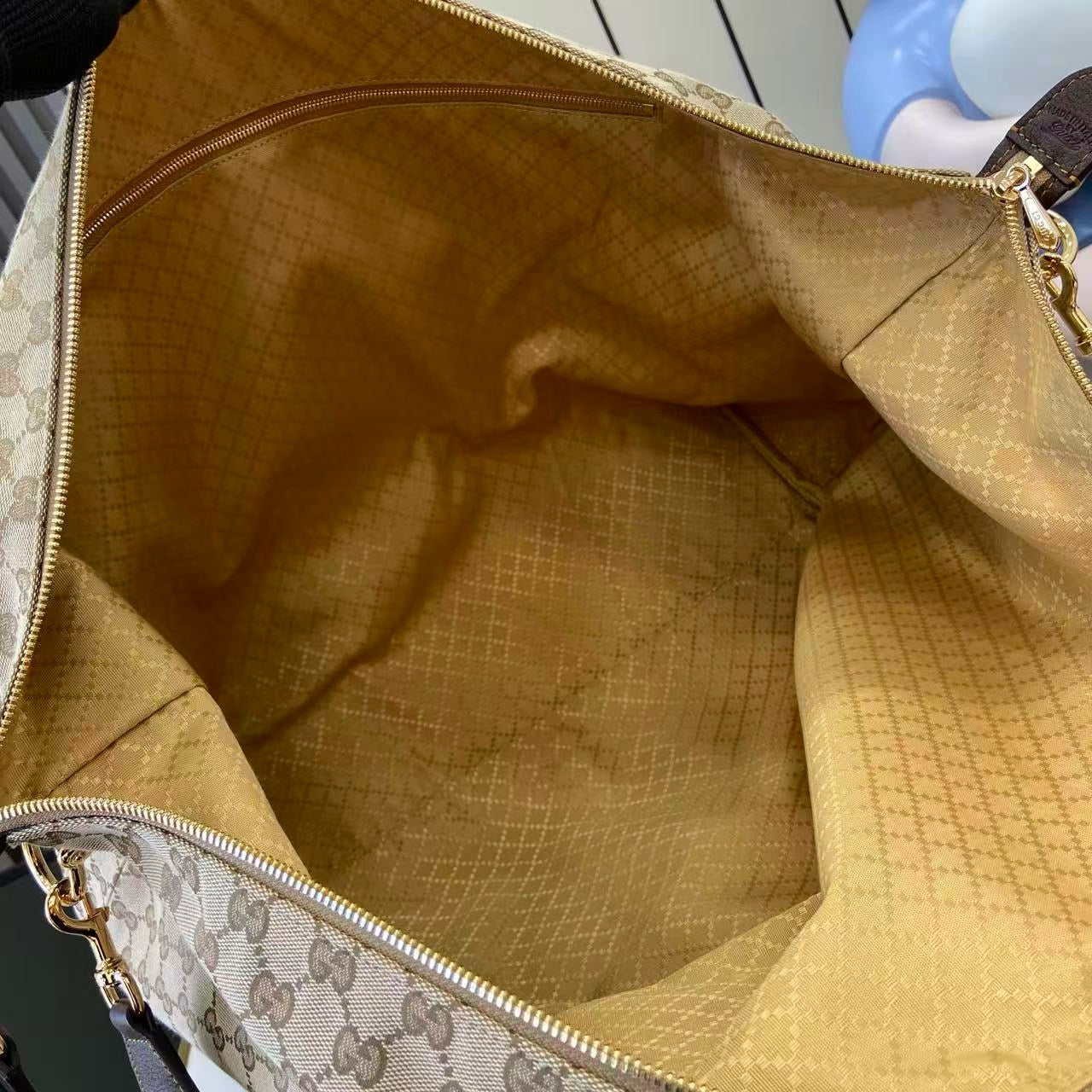 GUCCI - Variation  GG canvas