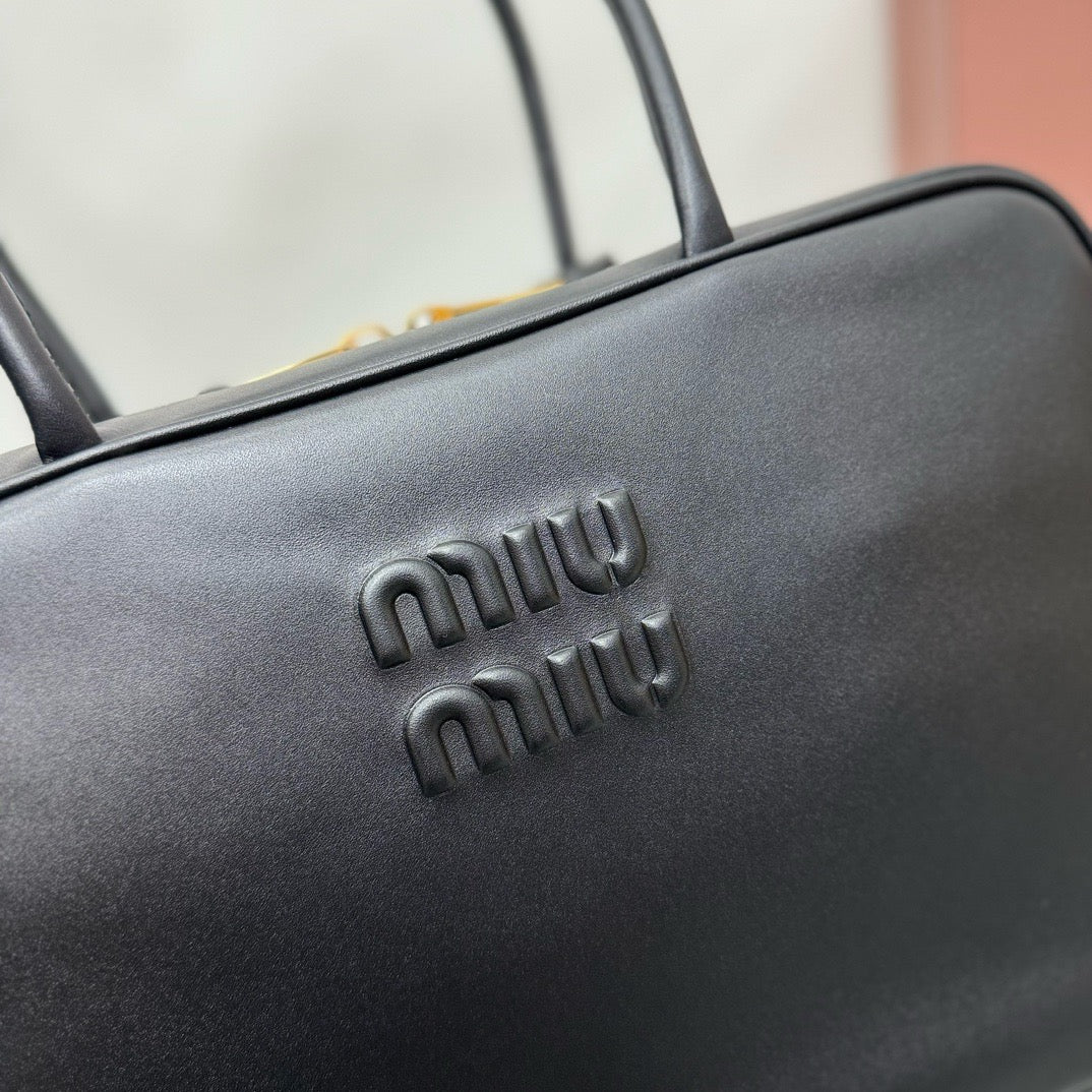 MIU MIU - Leather Beau bag