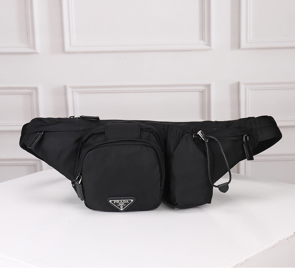 PRADA - Belt bag