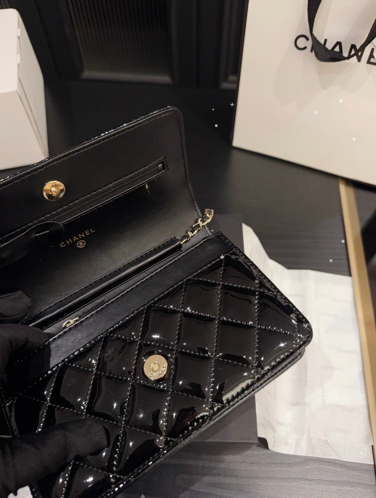 CHANEL - Woc