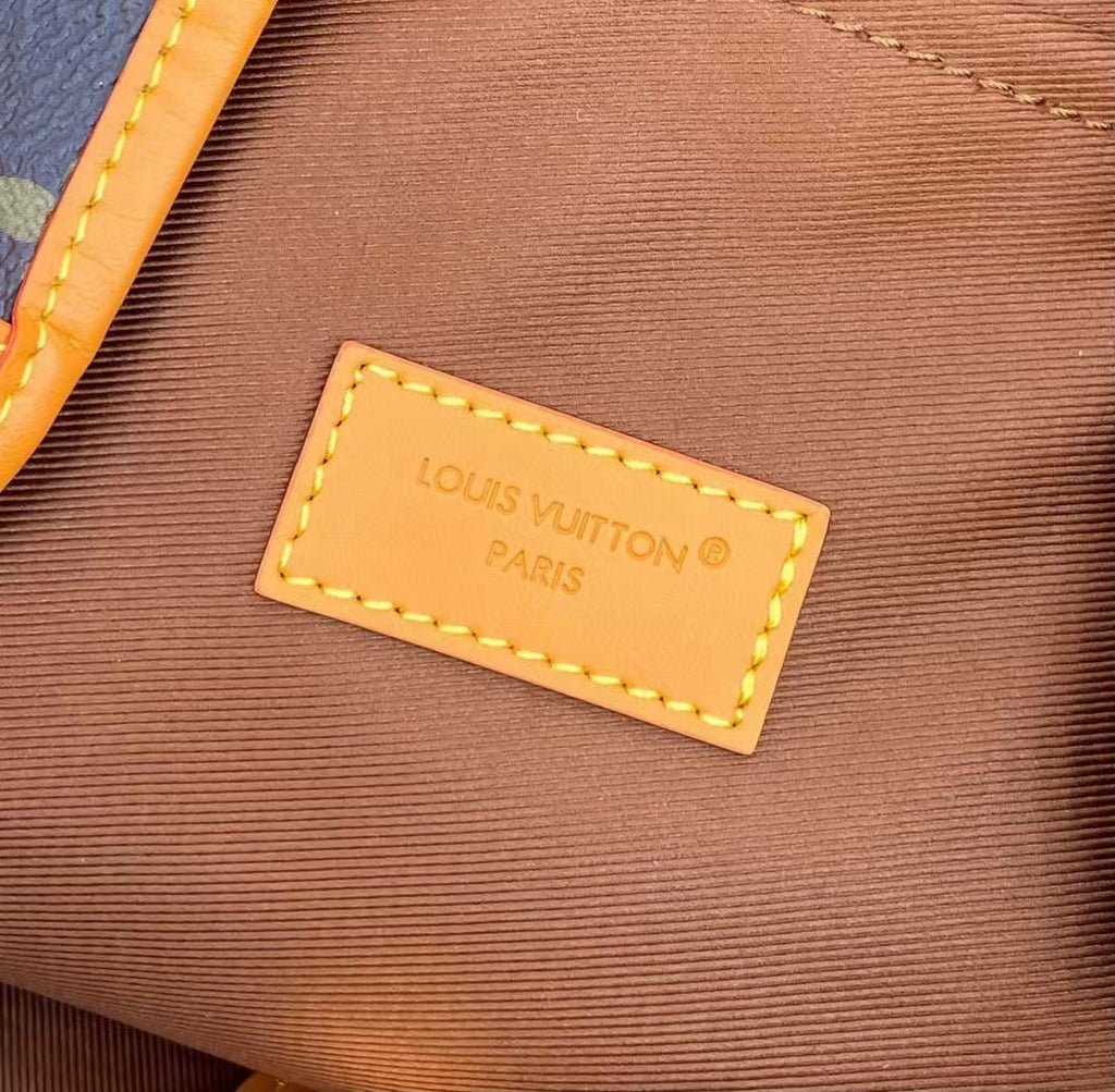 LOUIS VUITTON- Noé Cargo