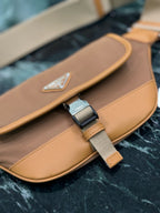 PRADA - Belt bag