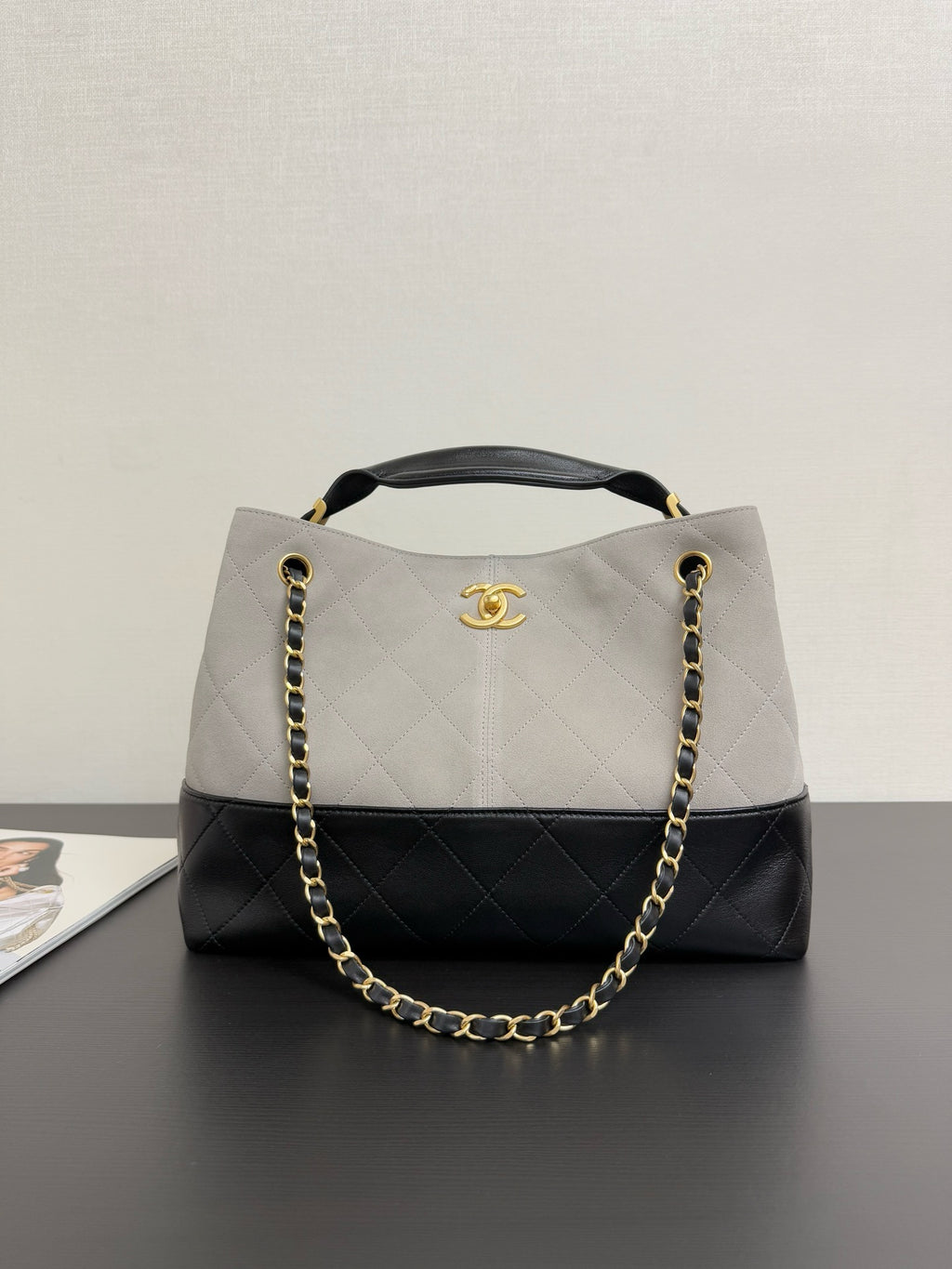 CHANEL - 25A Suede Shopping Bag Grey Small