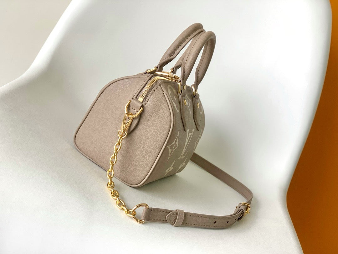 LOUIS VUITTON- Speedy Bandoulière 20