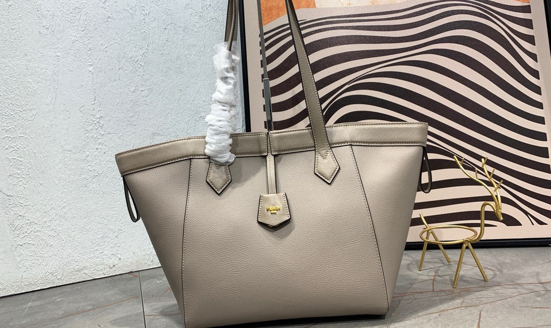 FENDI - Brown FF jacquard fabric bag