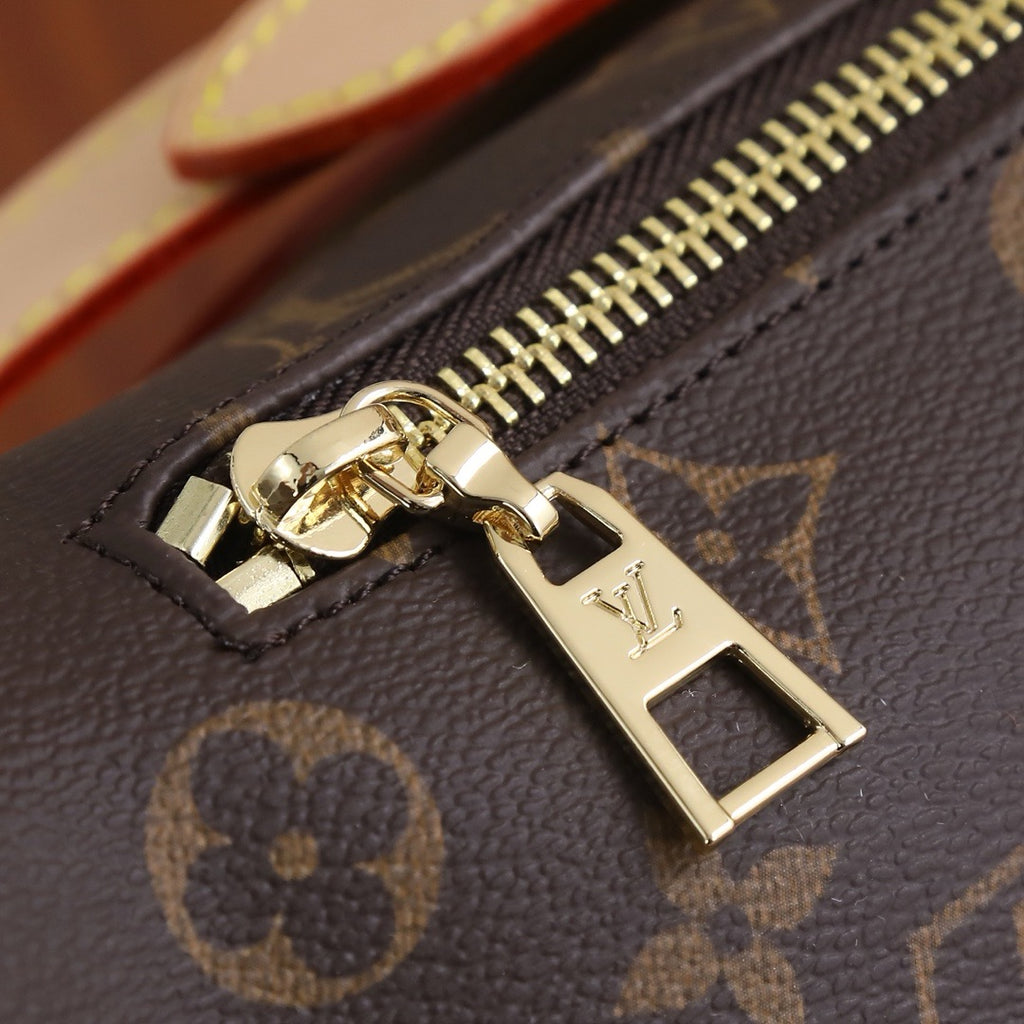 LOUIS VITTON - Monogram Bumbag Belt Bag