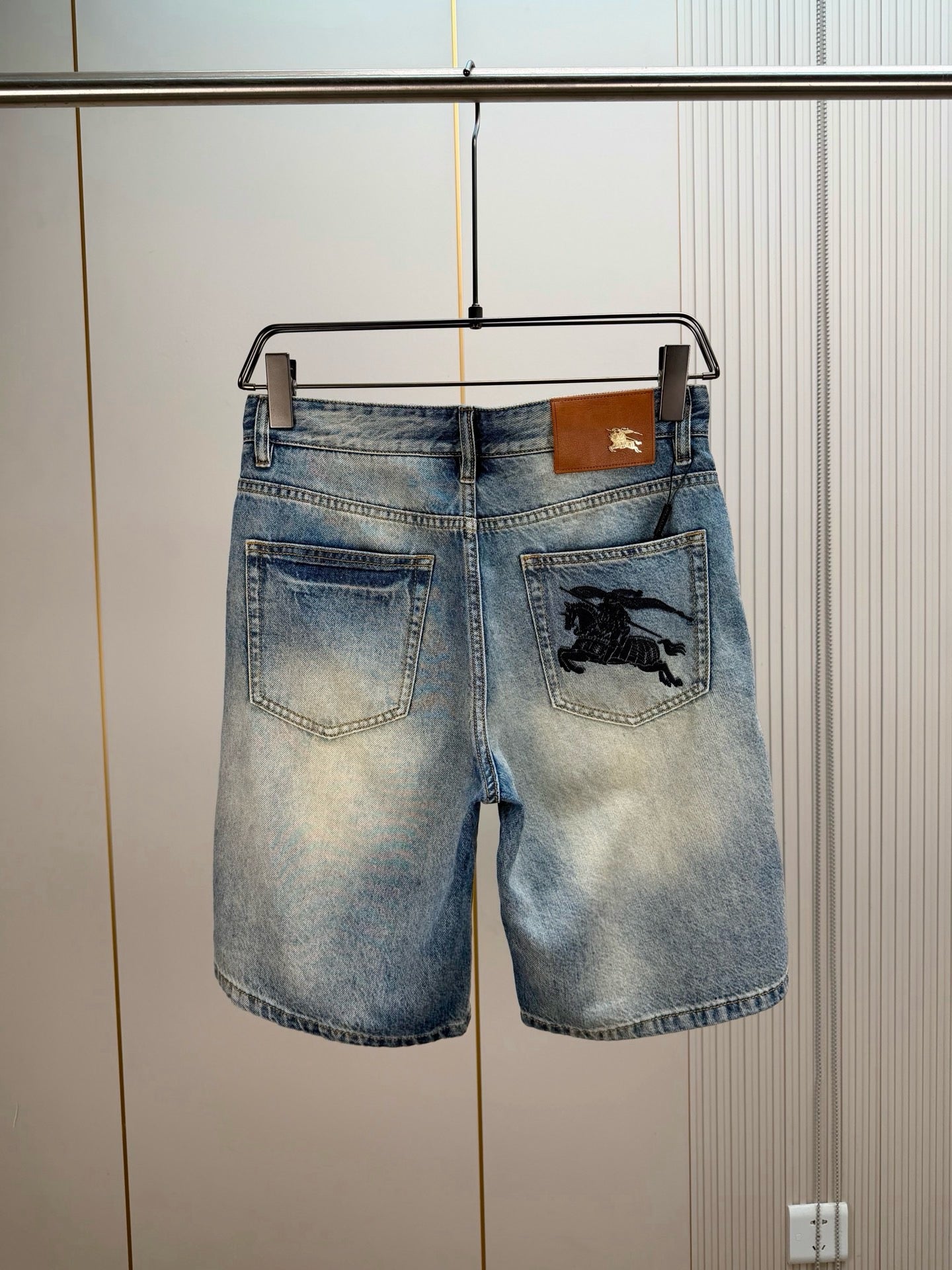 BURBERRY - Jeans shorts