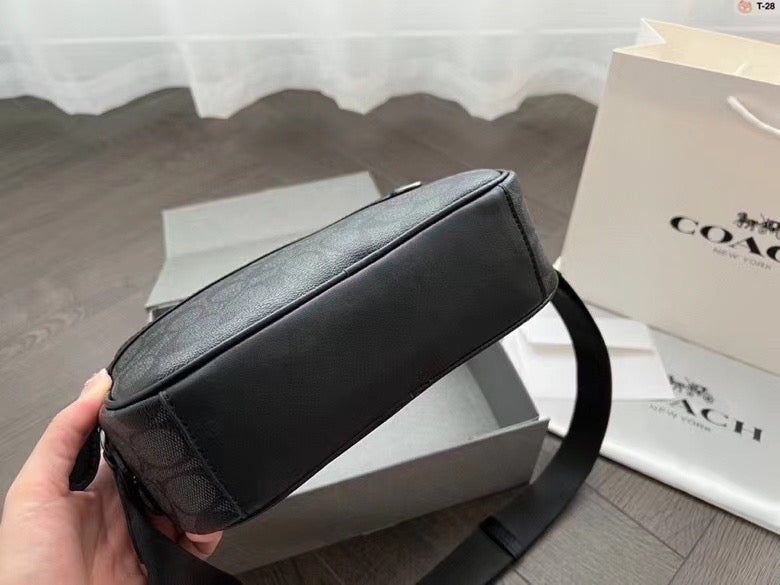 COACH - Men’s Graham bag