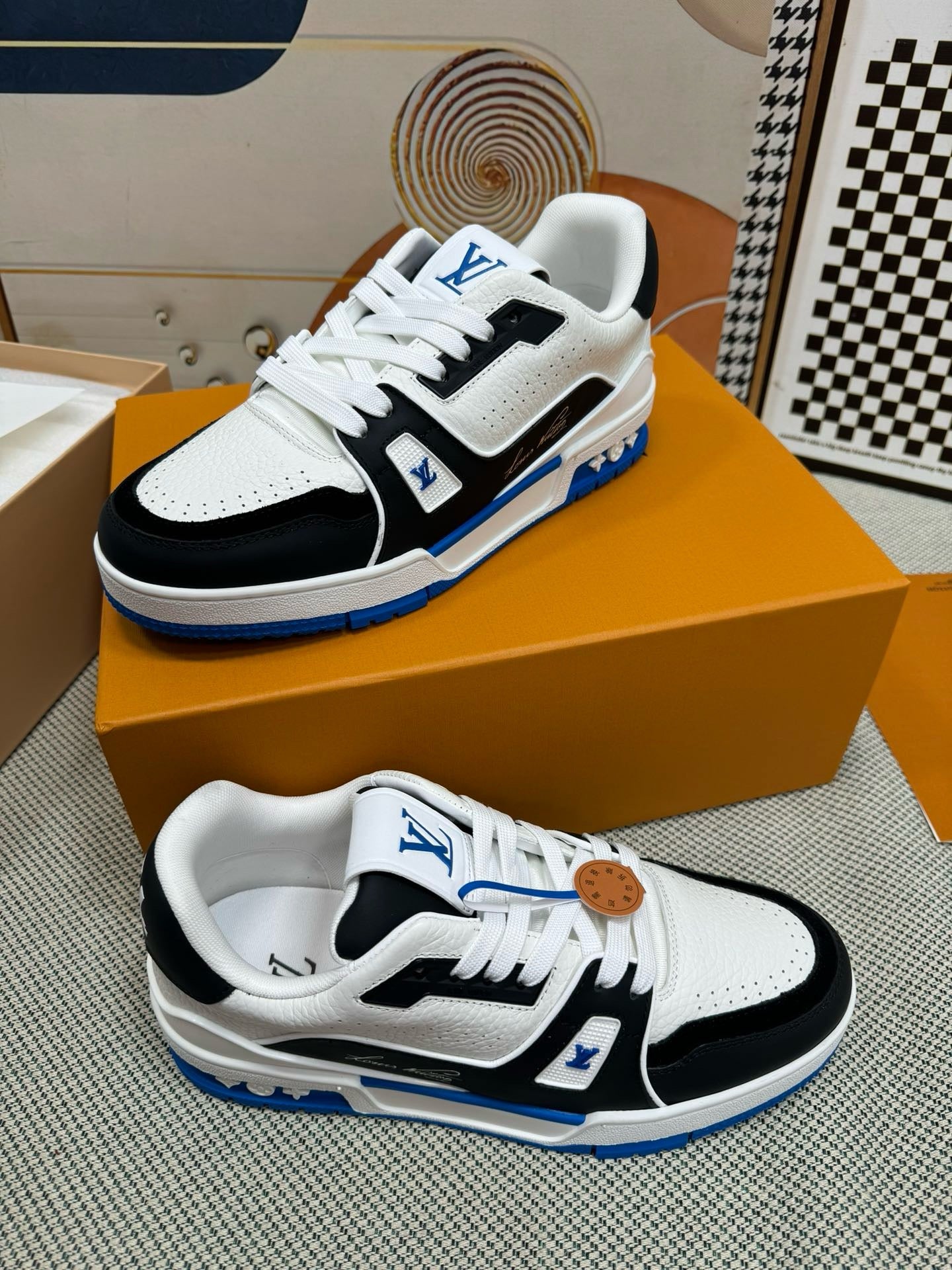 LOUIS VUITTON - Trainer Sneaker