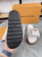 LOUIS VUITTON- pillow flat mule