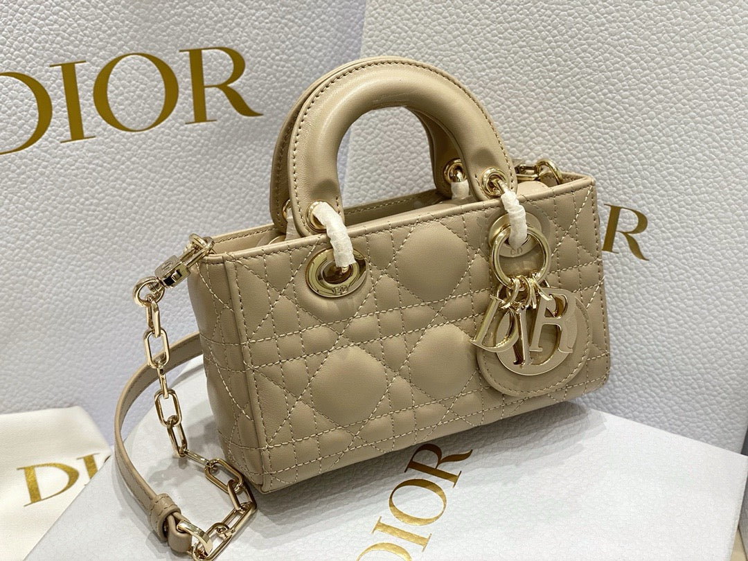 DIOR - D Joy bag