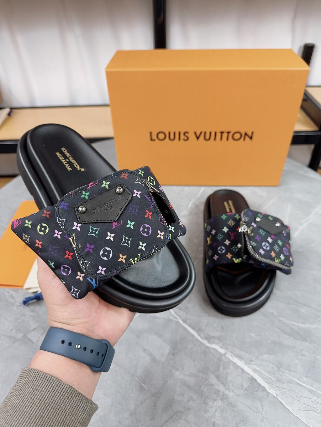 LOUIS VUITTON - pillow flat mule