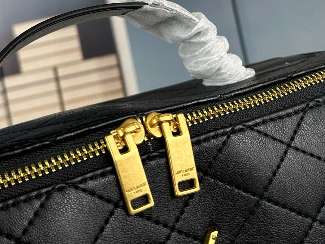 SAINT LAURENT - Leather vanity case
