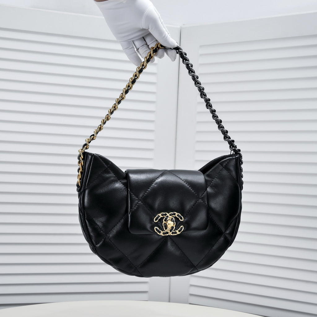 CHANEL - 2024 19 Flap Hobo