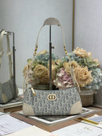 DIOR - Montaigne Wanderlust Mini Bag
