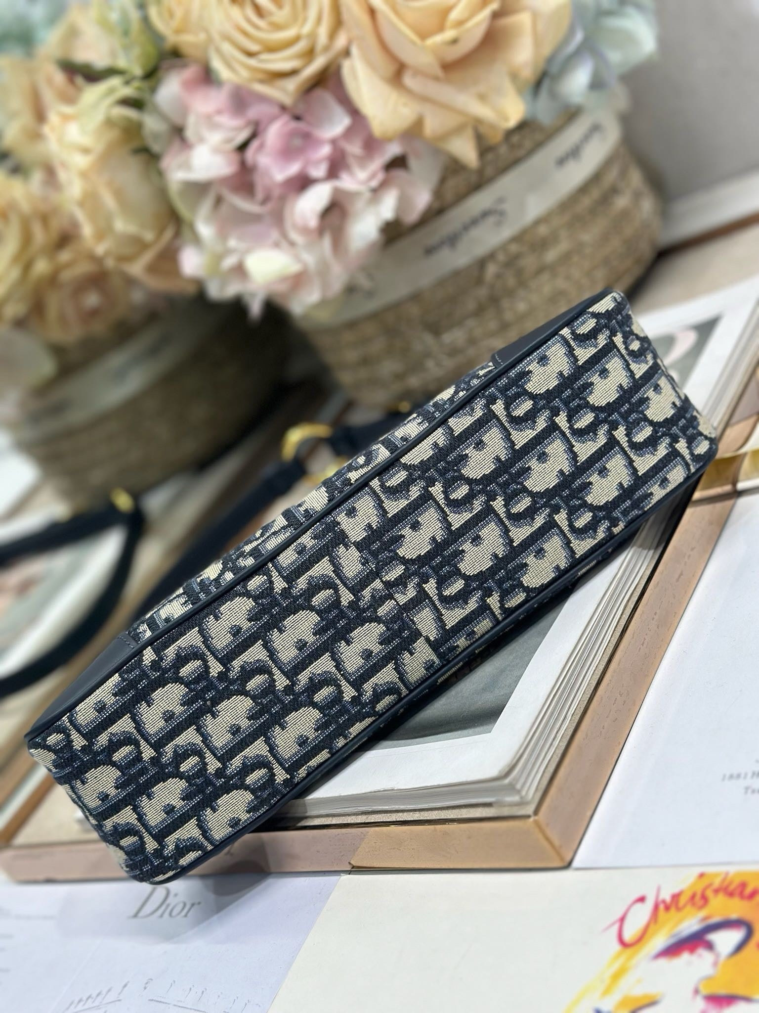 DIOR - Montaigne Wanderlust Mini Bag