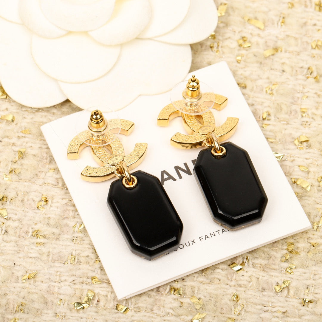CHANEL - earrings