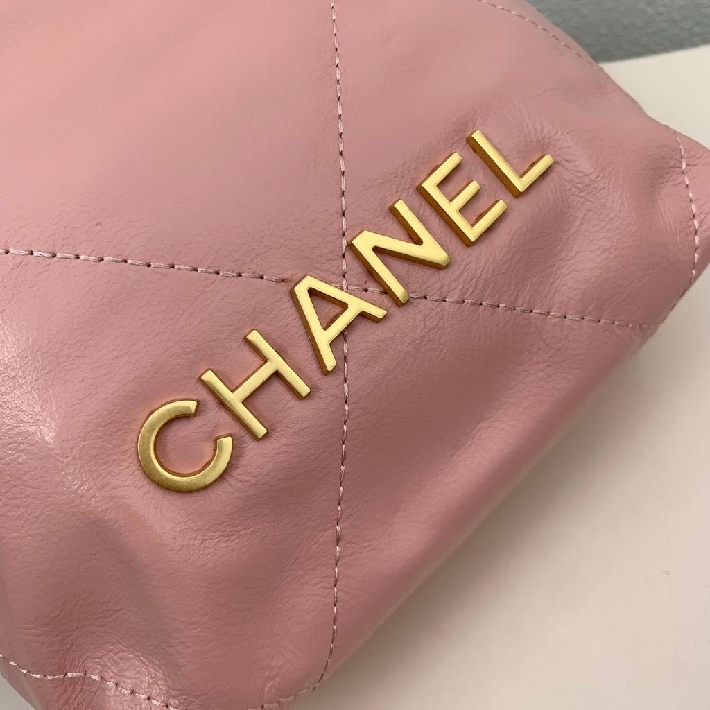 CHANEL - Shiny Calfskin & Gold-Tone Metal