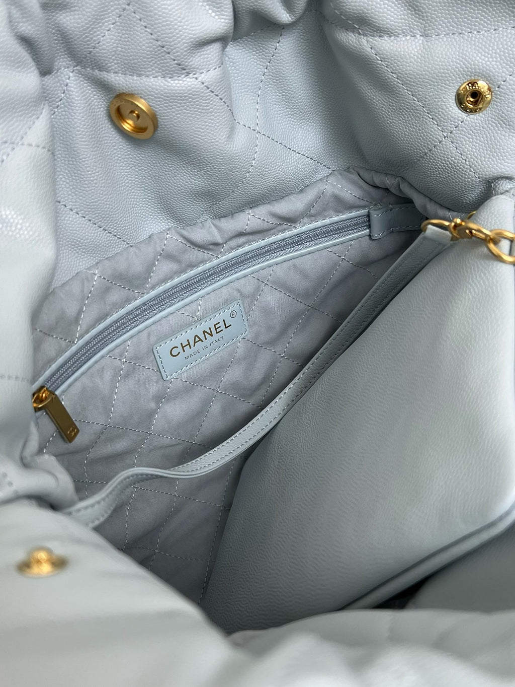 CHANEL - Shiny Calfskin & Gold-Tone Metal