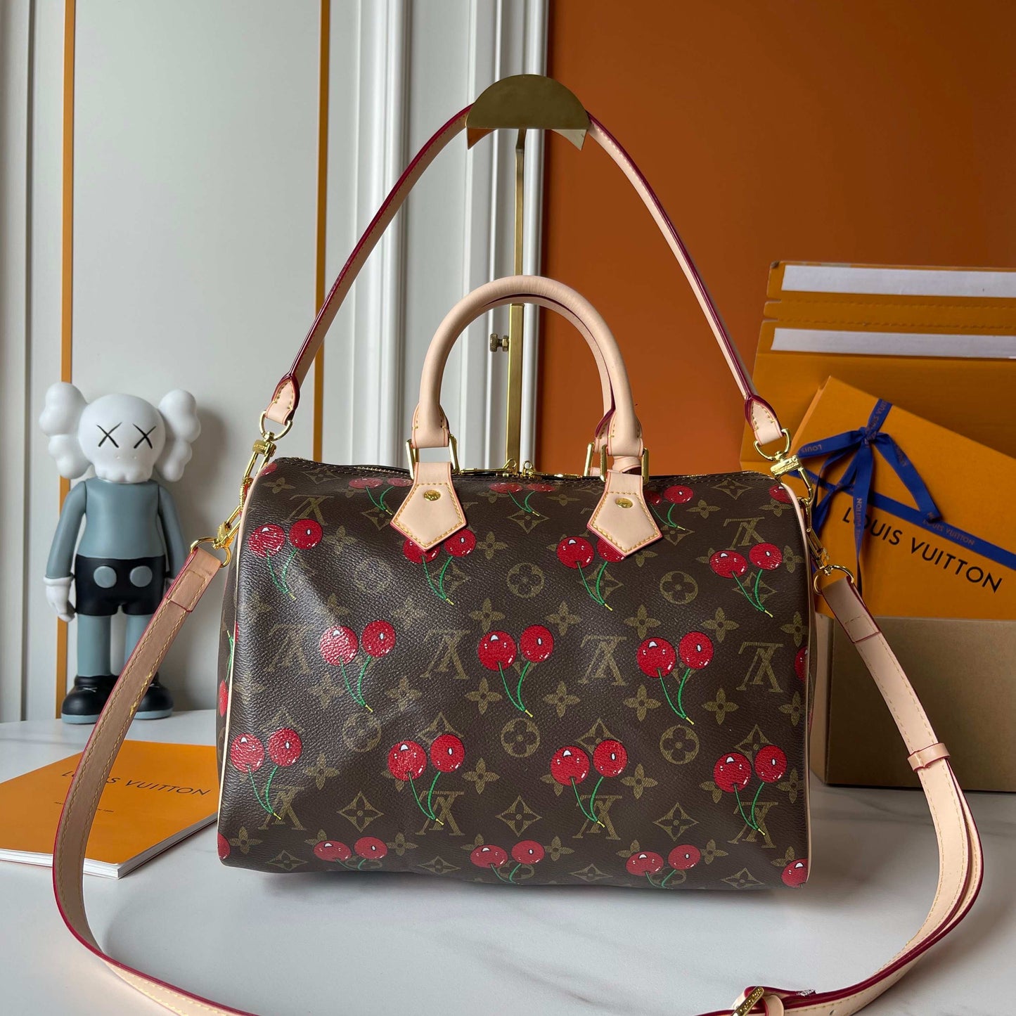 LOUIS VUITTON- Nano Speedy