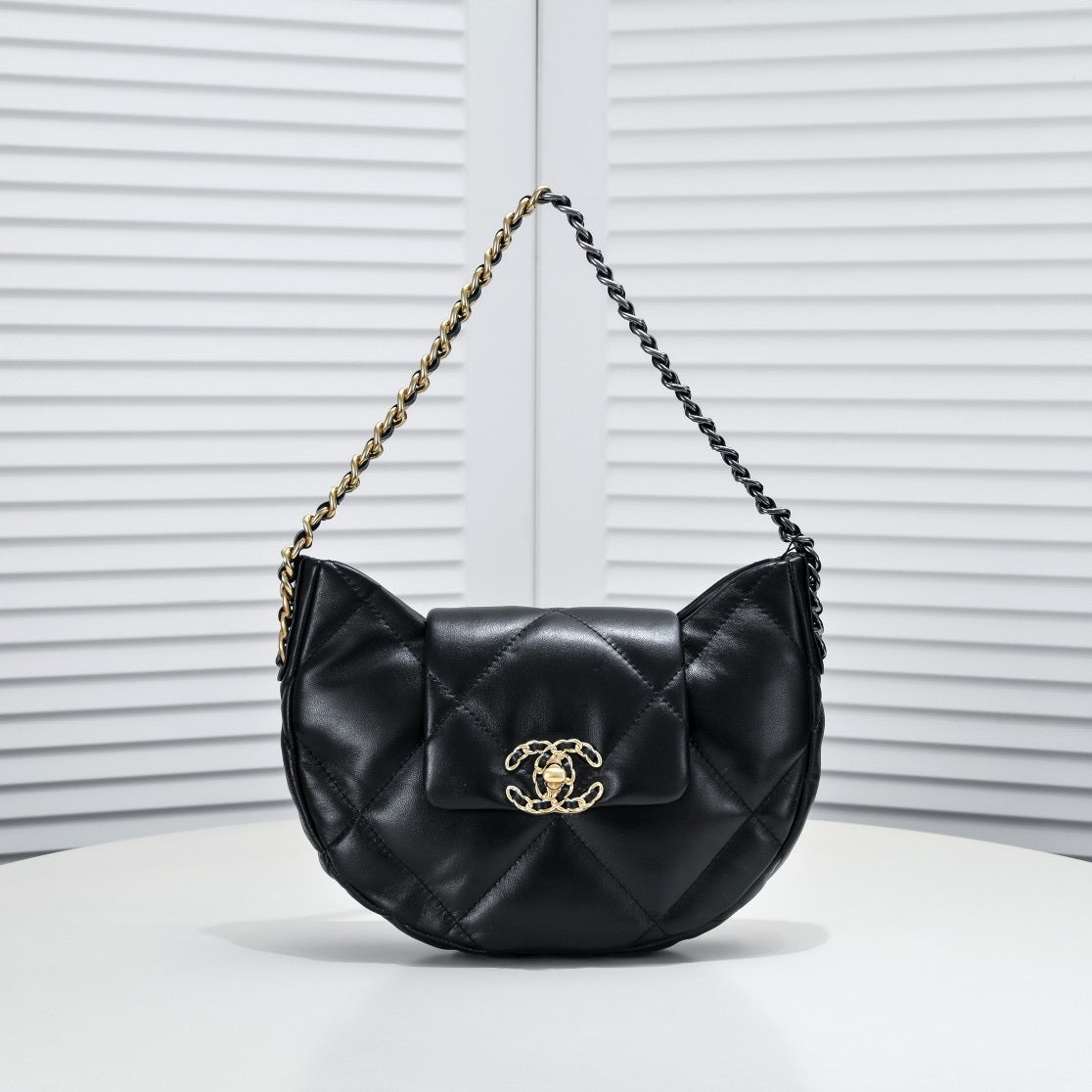 CHANEL - 2024 19 Flap Hobo