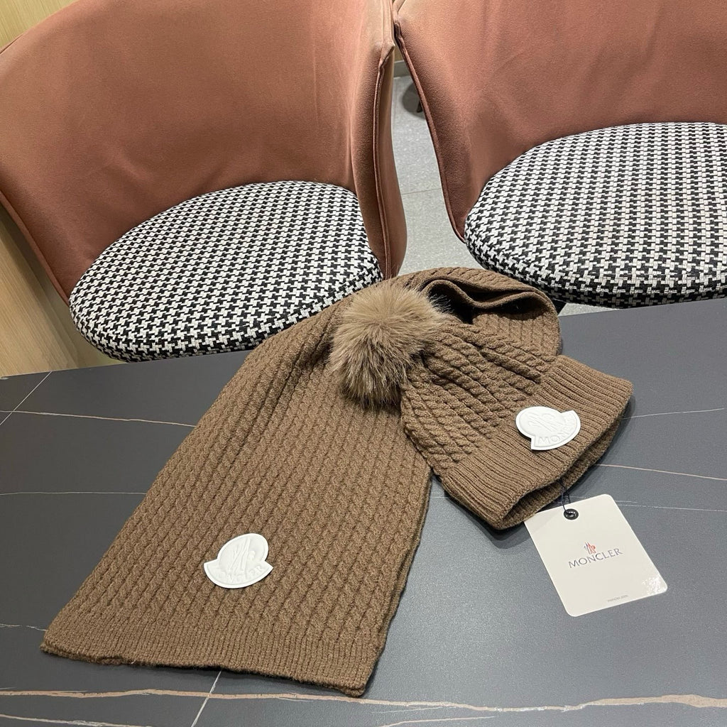 MONCLER -  Two-piece set of cashmere