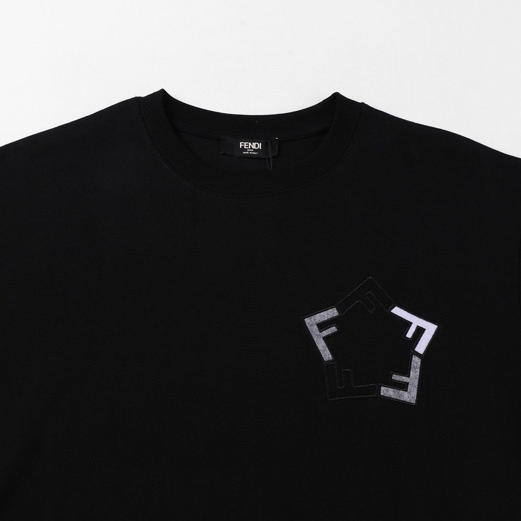FENDI - T-shirt