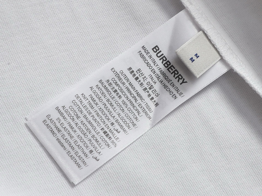 BURBERRY - T-shirt
