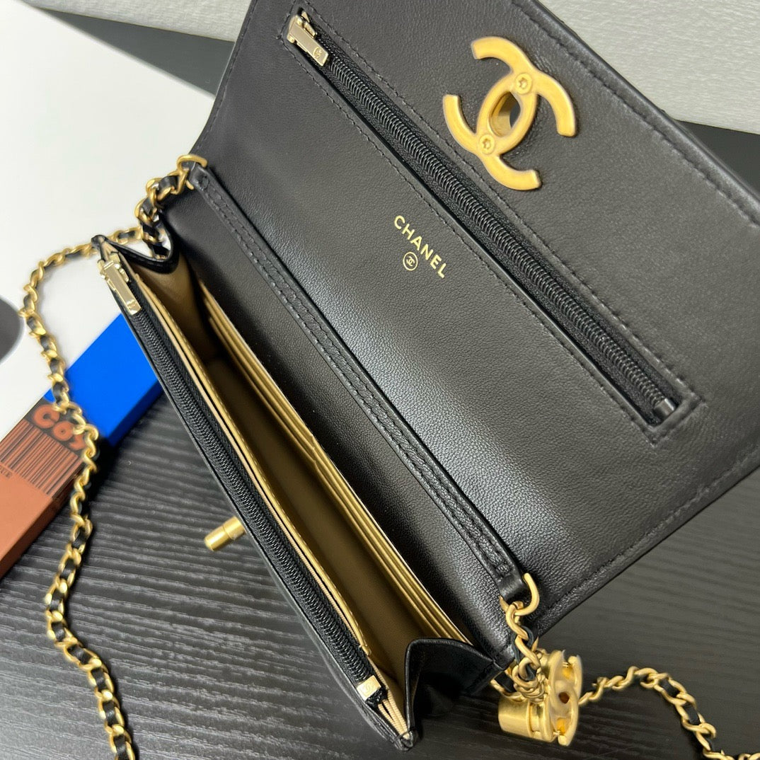CHANEL - Caviar Quilted Hobo Bag
