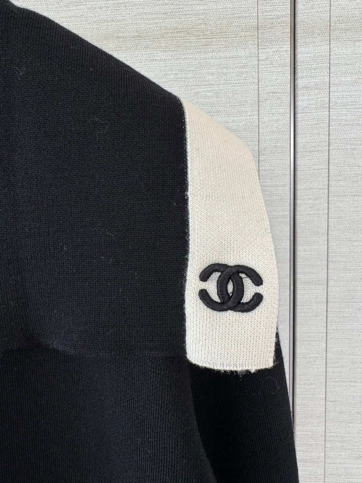 CHANEL - 26B Wool Knitwear