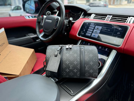 LOUIS VUITTON- Men’s Eclipse Reverse bag