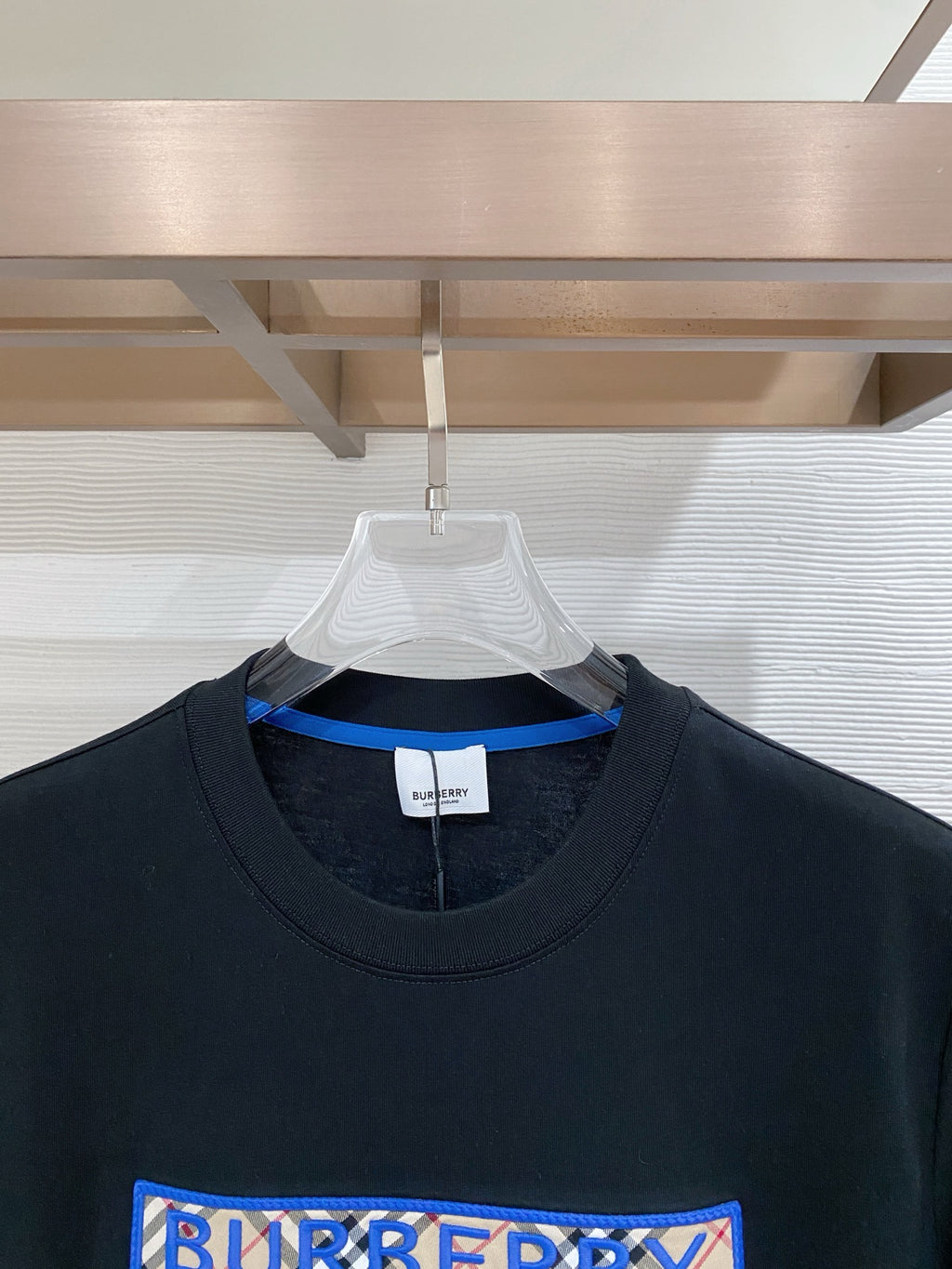 BURBERRY - T-shirt