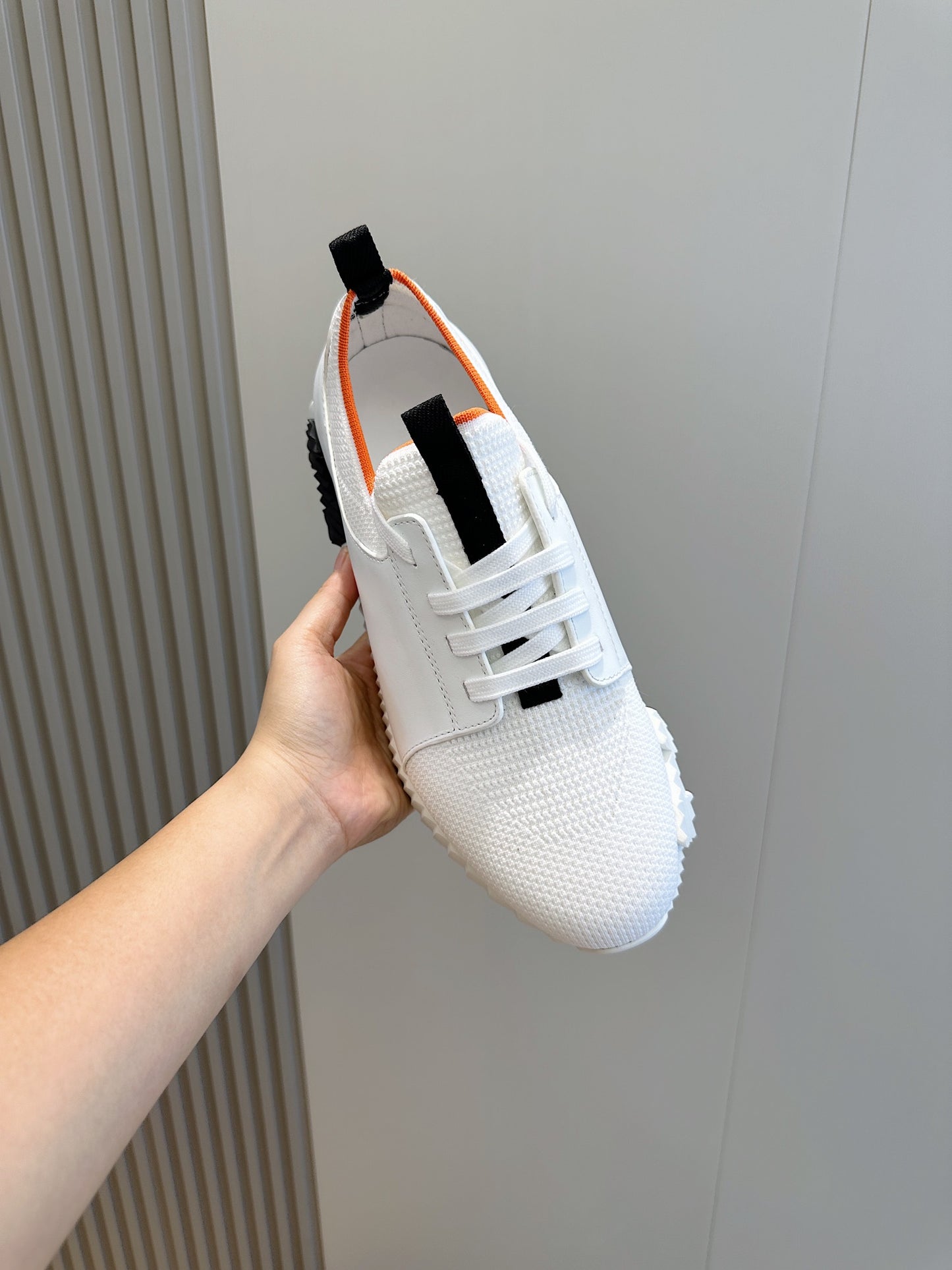 HERMES- Bouncing sneakers