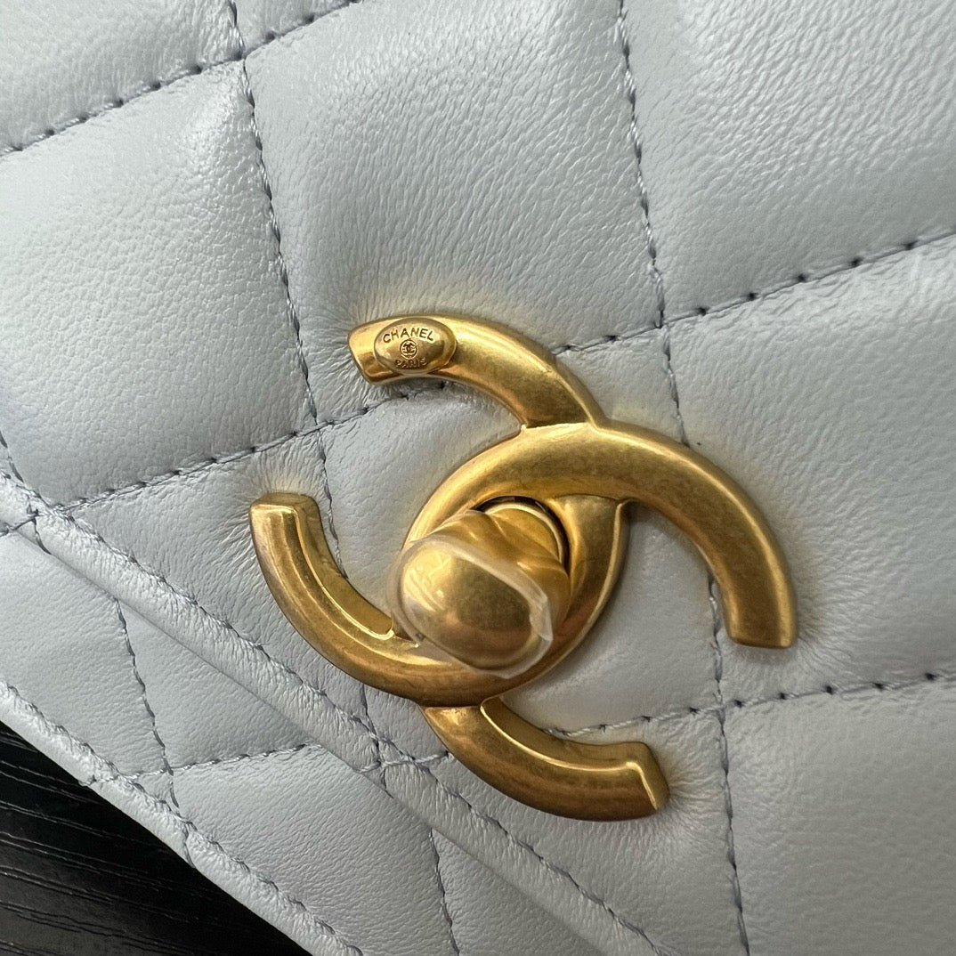 CHANEL - Caviar Quilted Hobo Bag