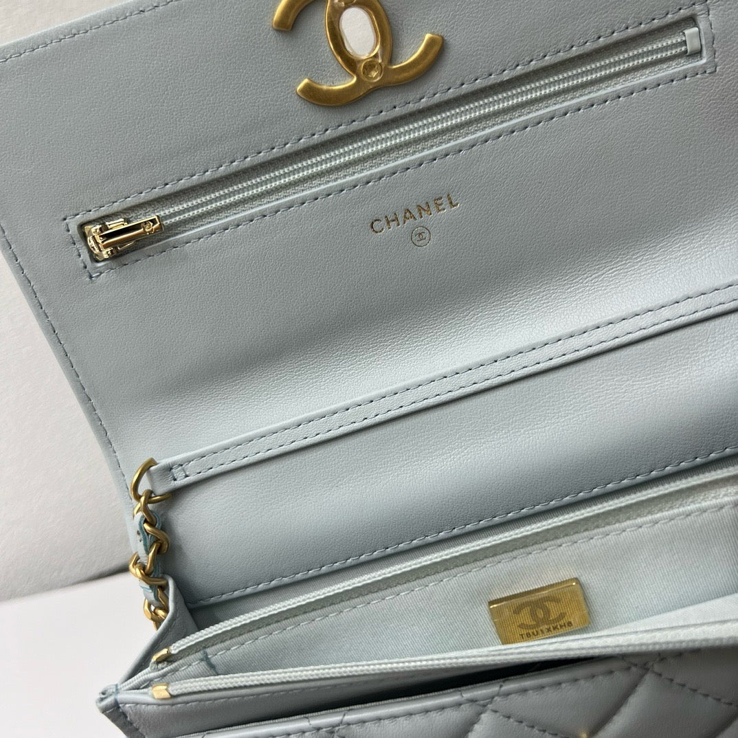 CHANEL - Caviar Quilted Hobo Bag