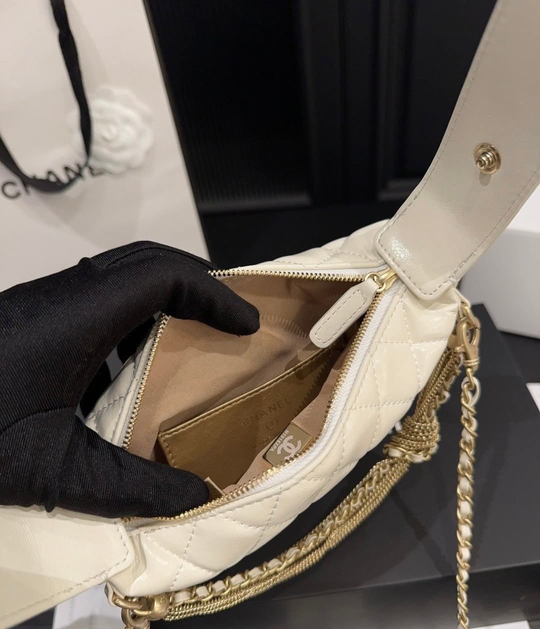 CHANEL - 24A