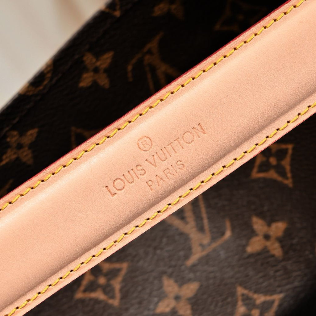 LOUIS VUITTON - Hobo Métis