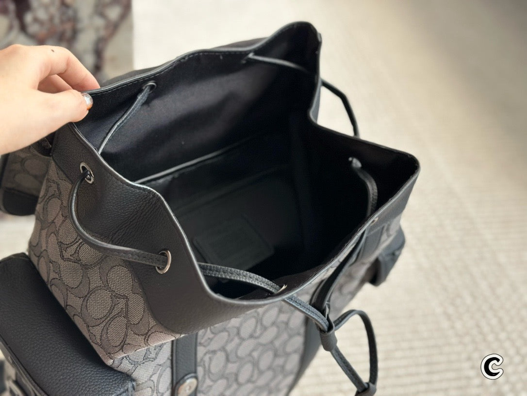 COACH - Hitch Backpack