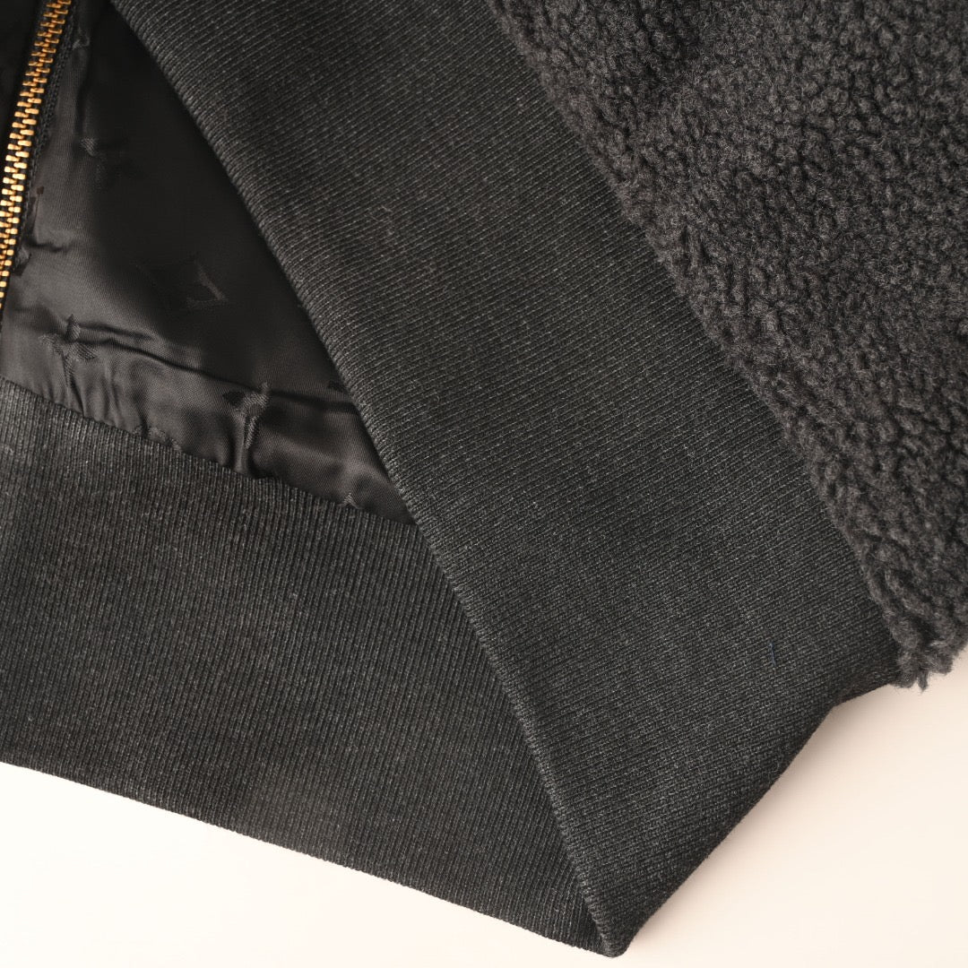 LOUIS VUITTON - Leather Patch Fleece