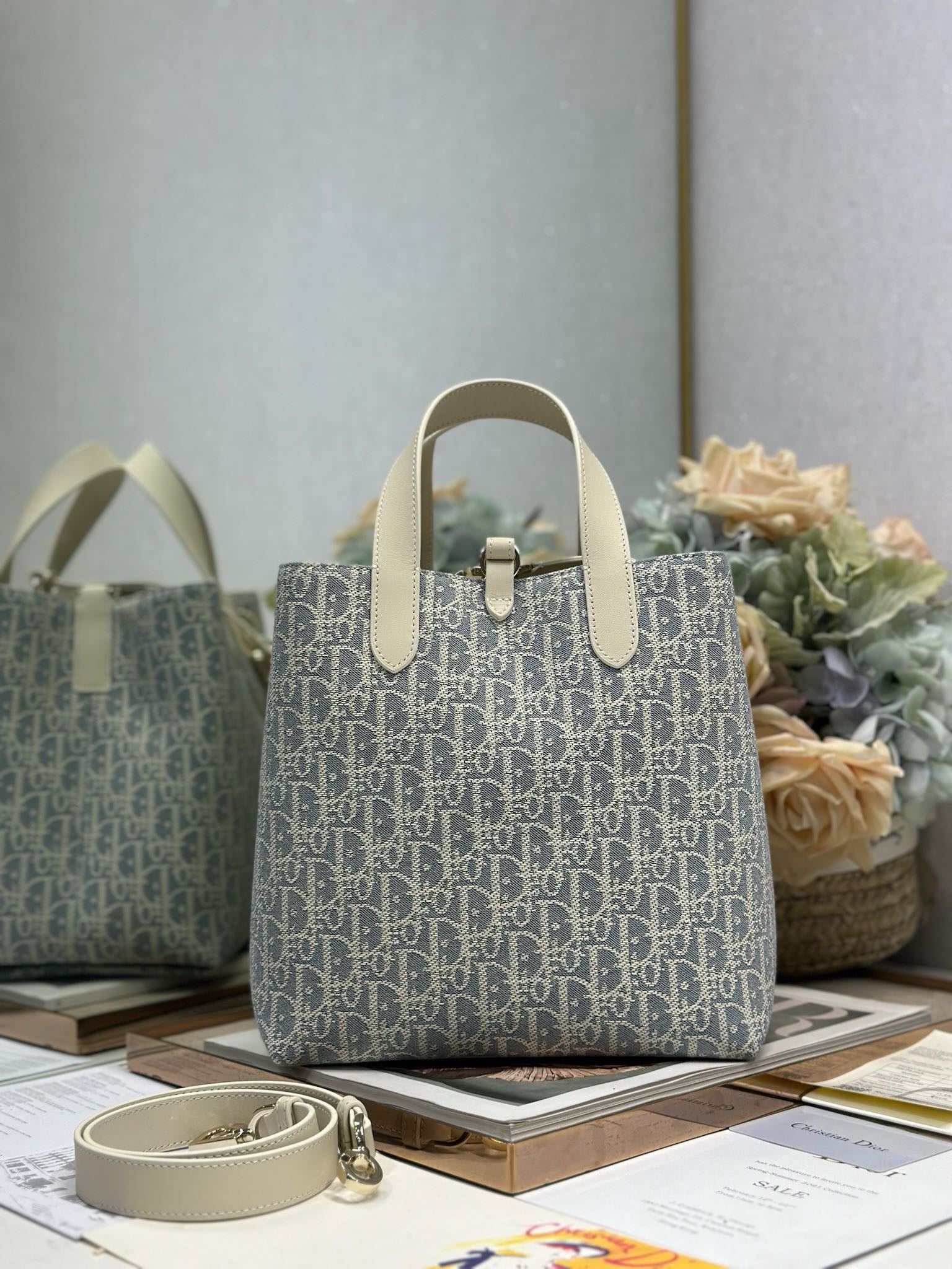 DIOR - Toujours Bag
