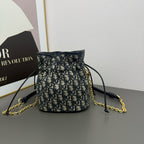 DIOR - oblique 30 montaigne