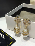 CHANEL - earrings