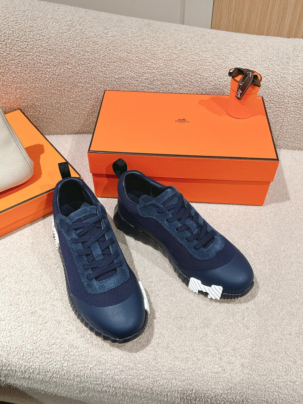 HERMES - Bouncing sneakers