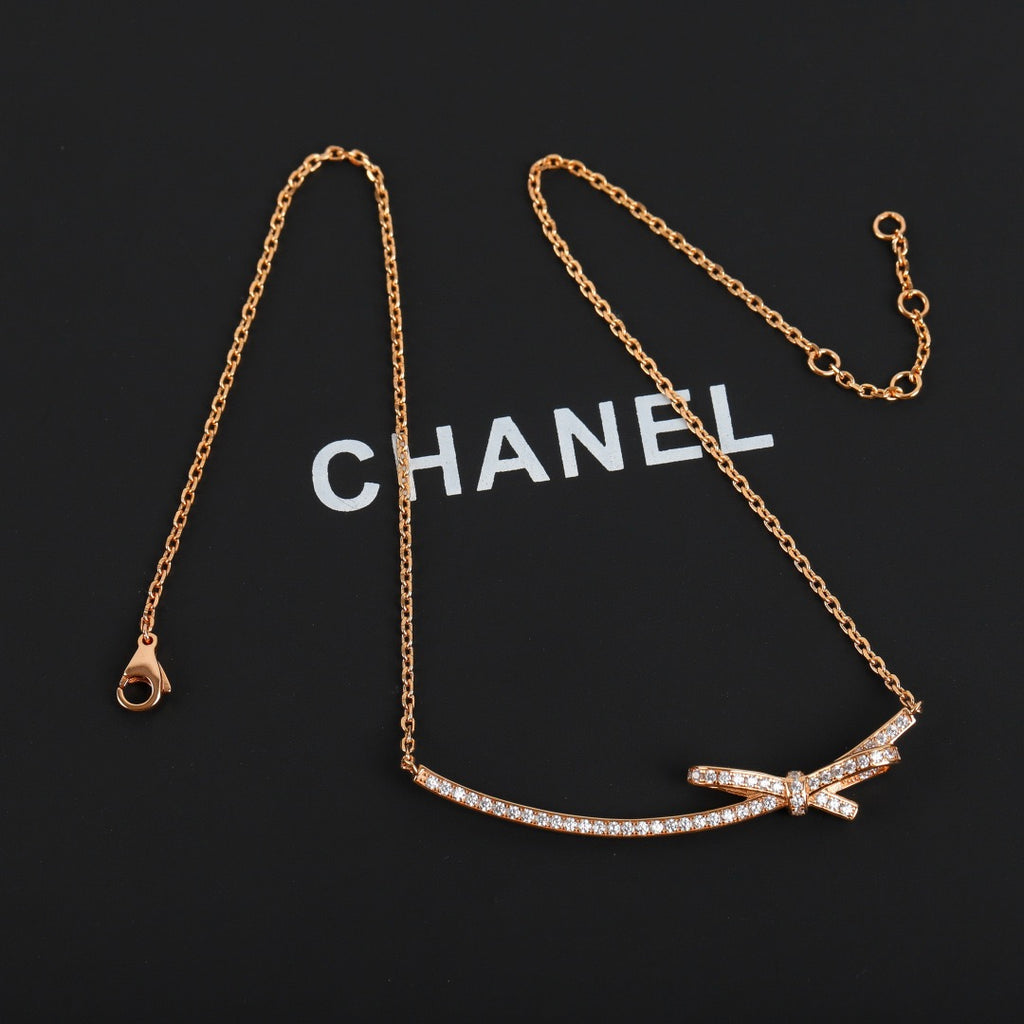 CHANEL - Crystal Necklace