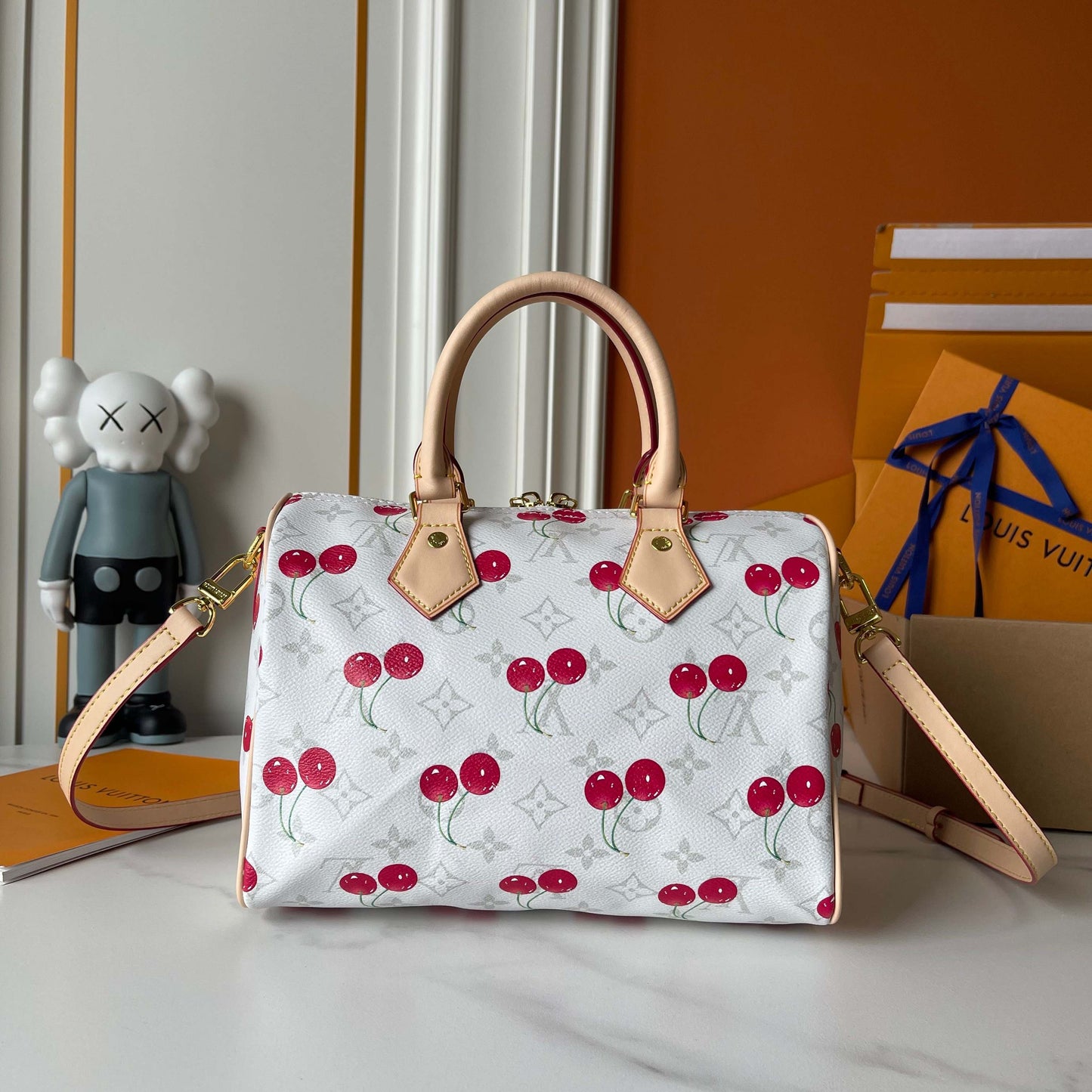 LOUIS VUITTON- Nano speedy