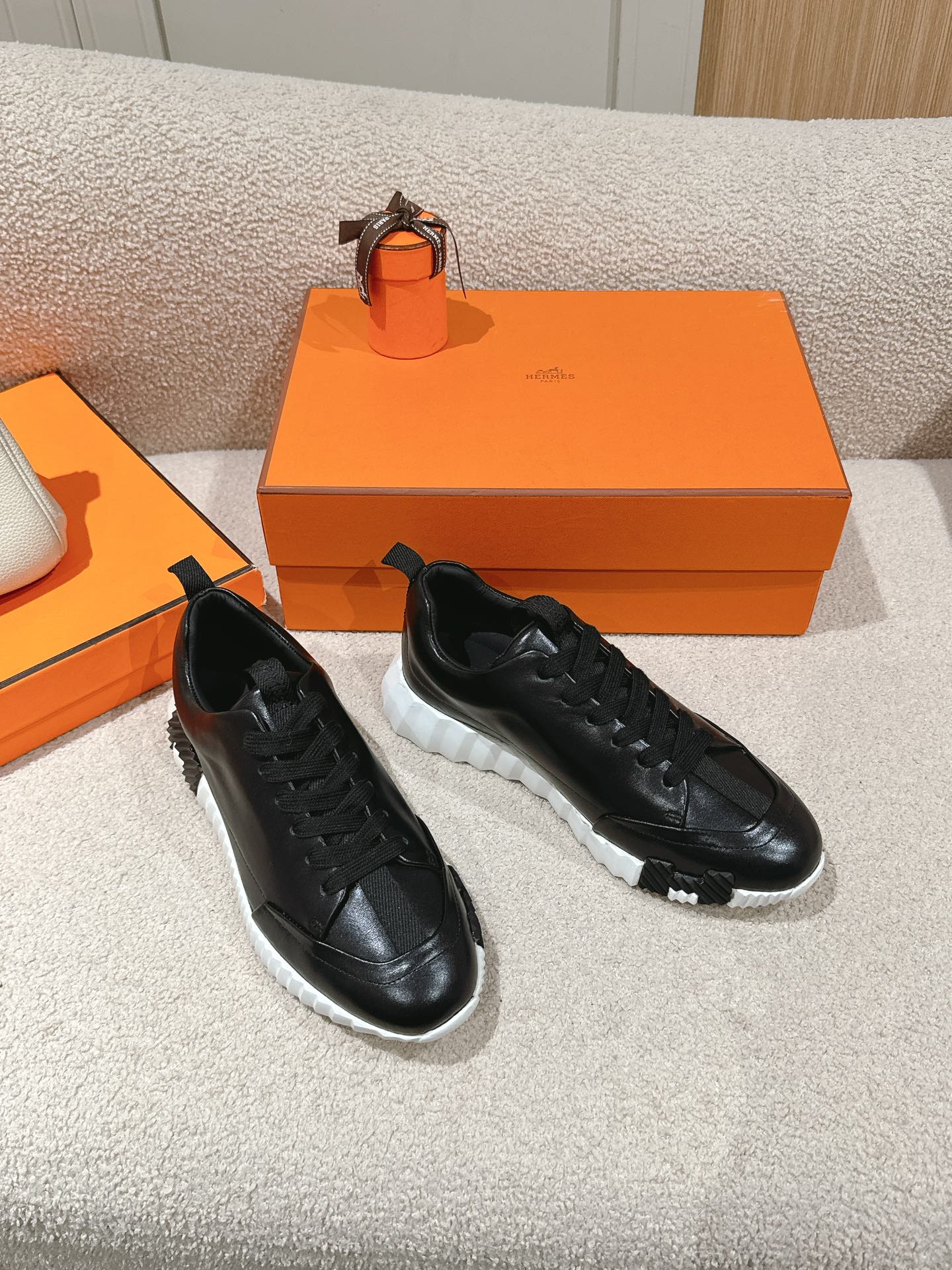 HERMES - Bouncing sneakers