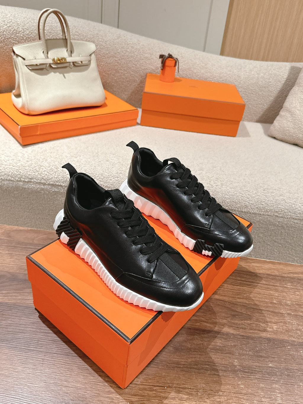 HERMES - Bouncing sneakers