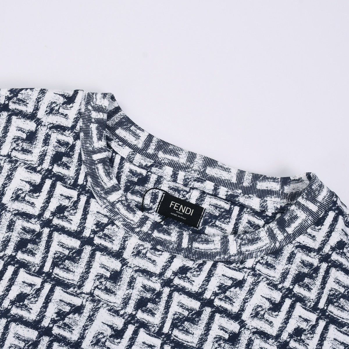 FENDI - T-shirt